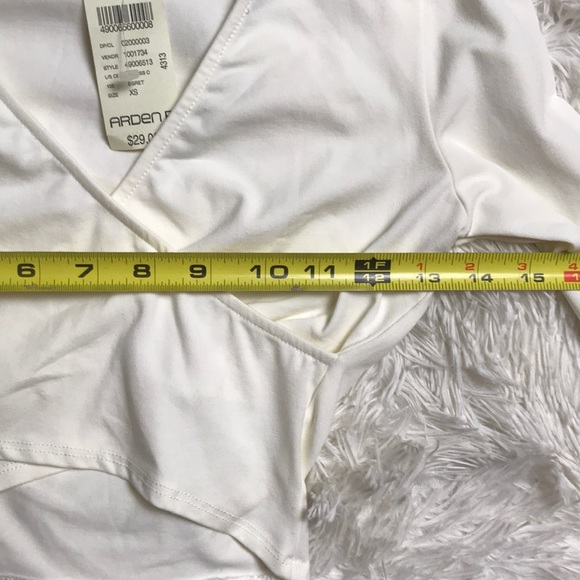 🎉Sale🎊 Arden B. Crop Top - Picture 11 of 14